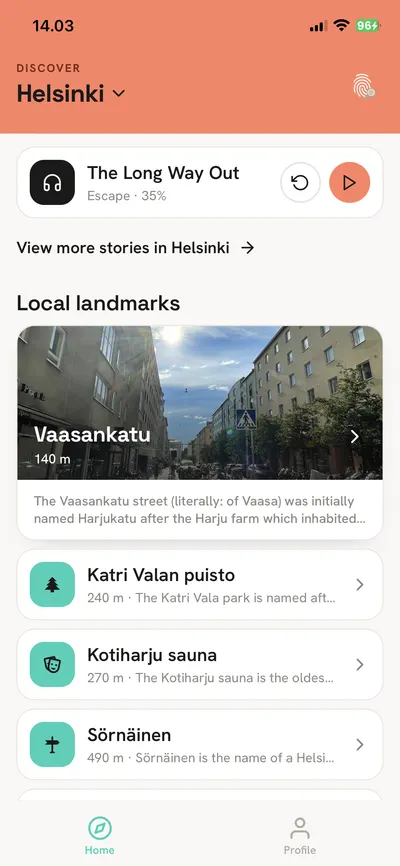 The Clooz home screen, showing a story in progress and the landmarks nearby